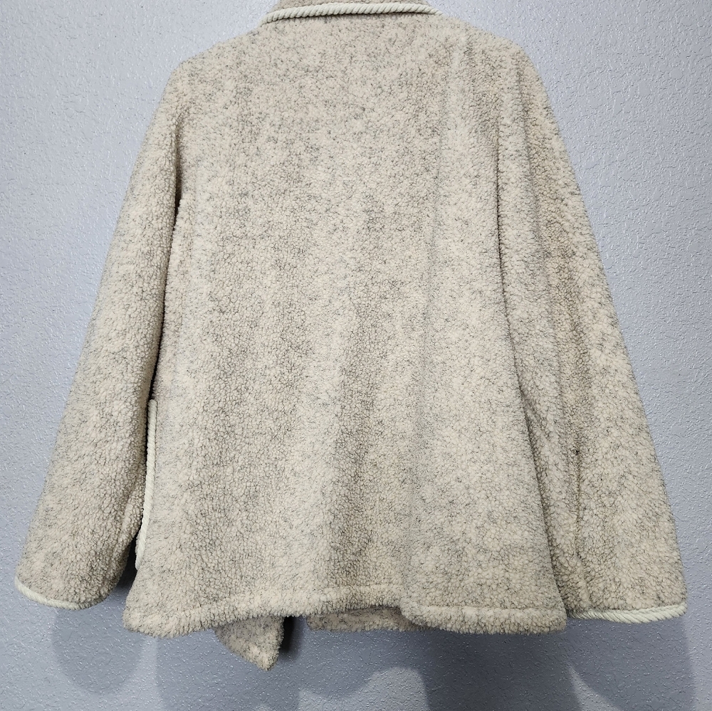 Cozy Cream Sherpa Button-Front Jacket - Picture 11 of 16